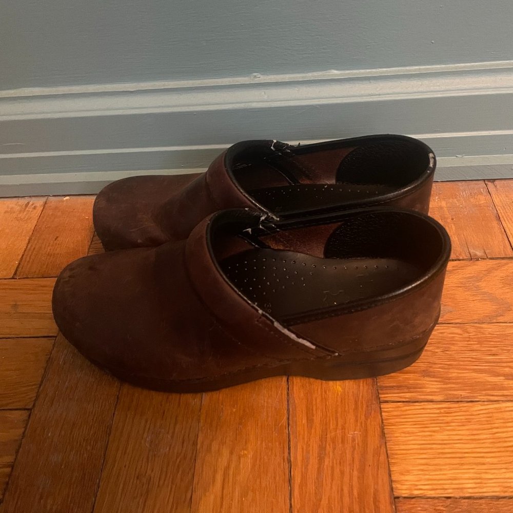 Dankso Clogs Women Size 8
